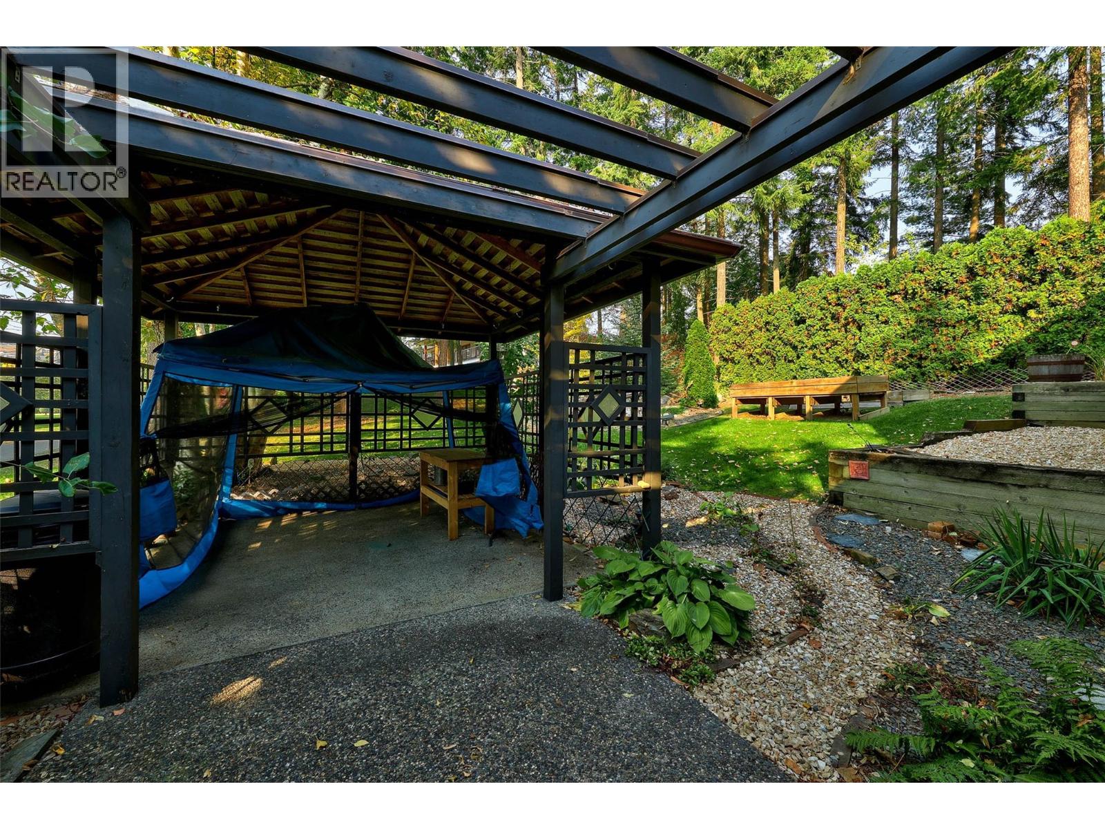 2668 Golf Course Drive, Blind Bay