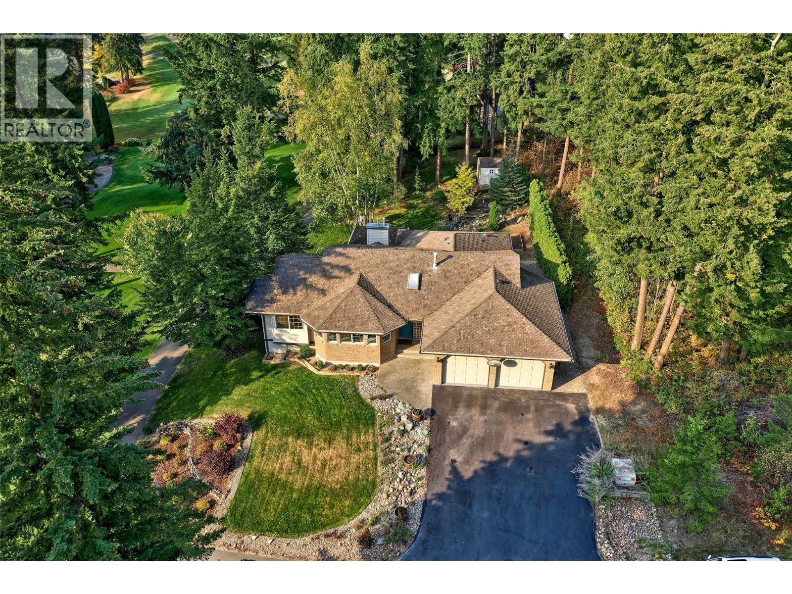 2668 Golf Course Drive, Blind Bay