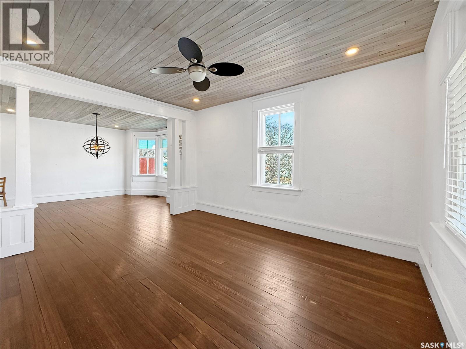 Single Family House for Sale in  th AVENUE NW Swift Current 