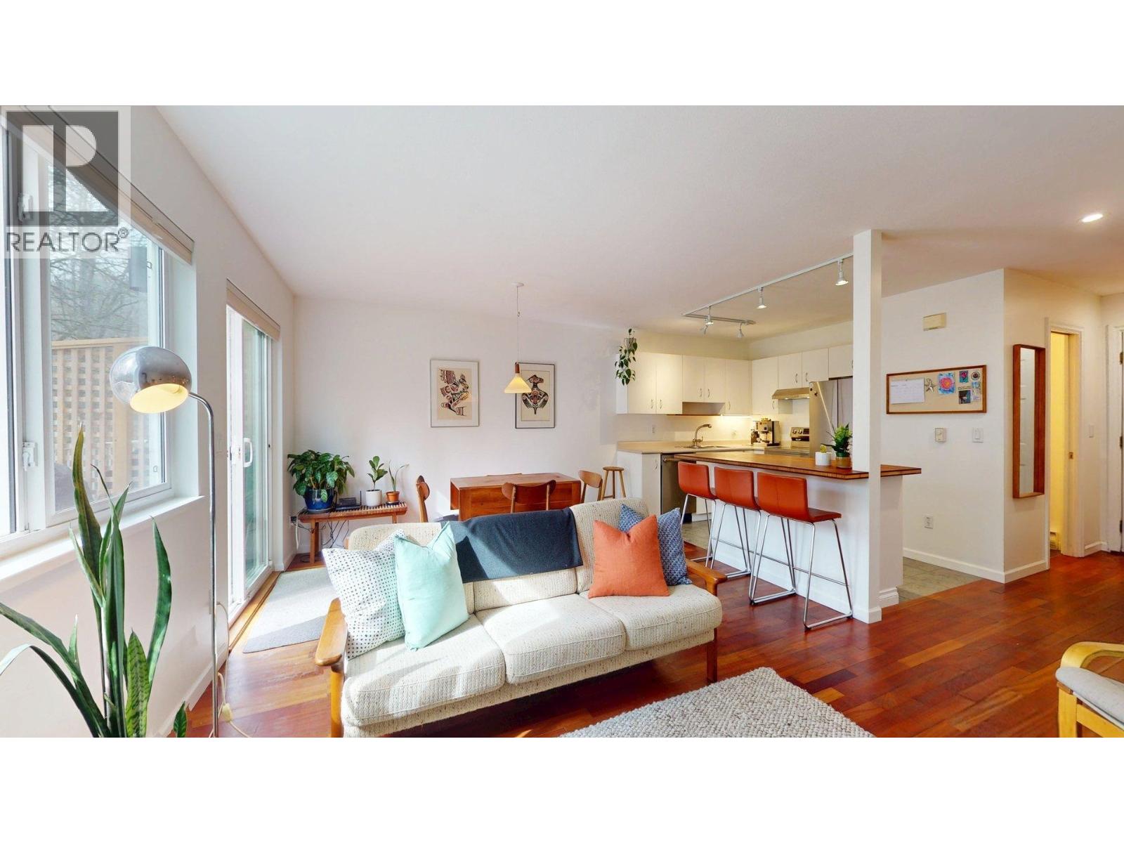 32 39920 GOVERNMENT ROAD, Squamish