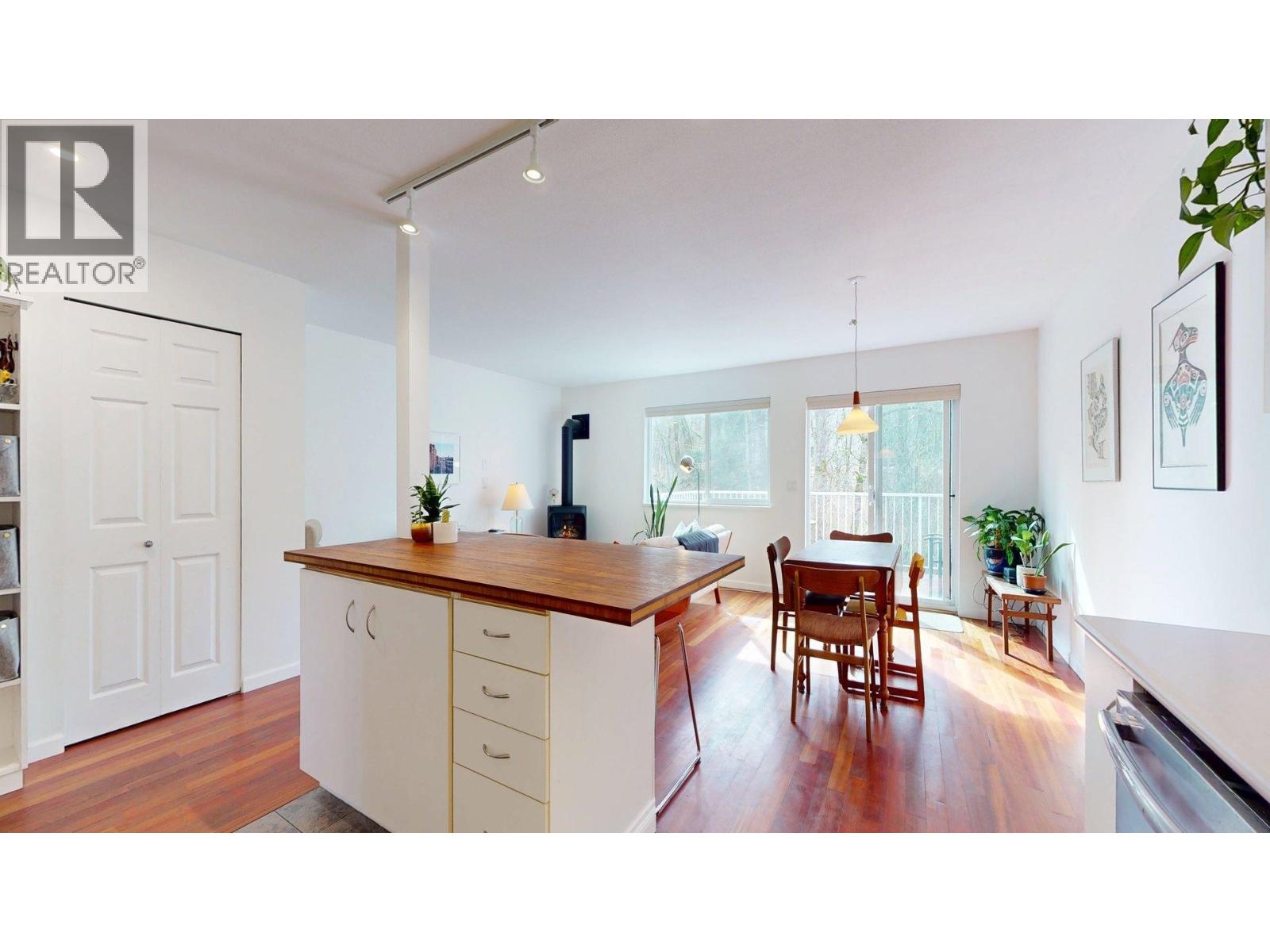 32 39920 GOVERNMENT ROAD, Squamish