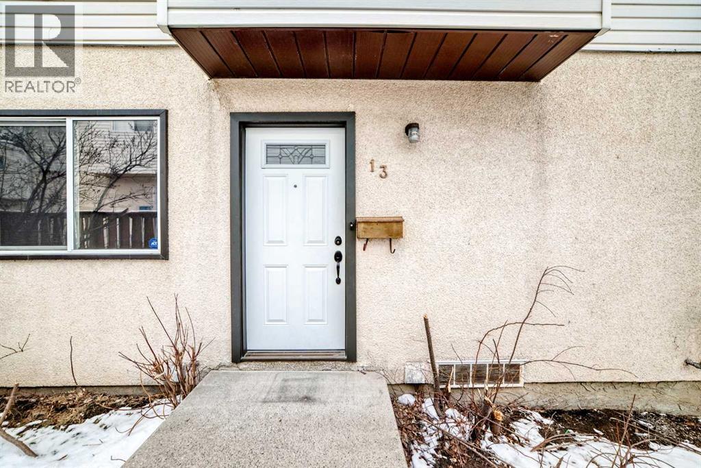 Single Family House for Sale in    Avenue SE Forest Heights Calgary 