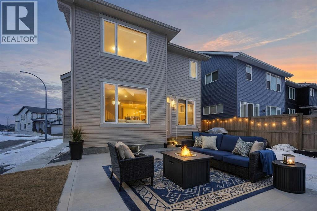 Single Family House for Sale in  Evansfield Close NW Evanston Calgary 