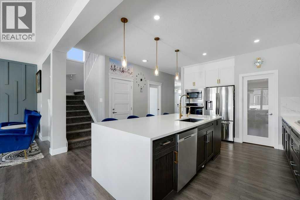 Single Family House for Sale in  Evansfield Close NW Evanston Calgary 