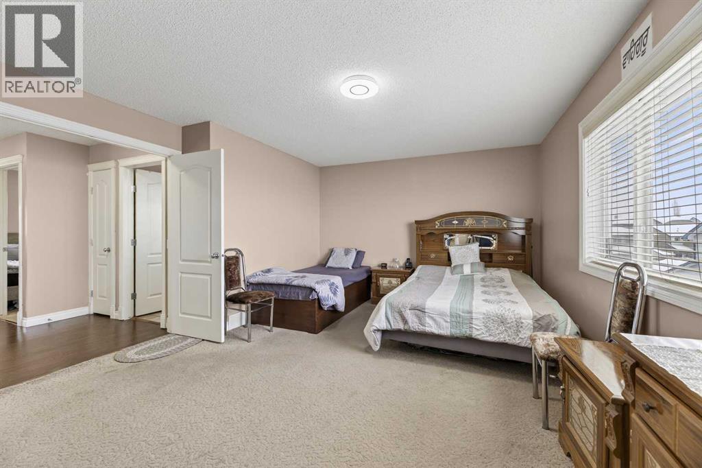 Single Family House for Sale in  Evansmeade Circle N Evanston Calgary 