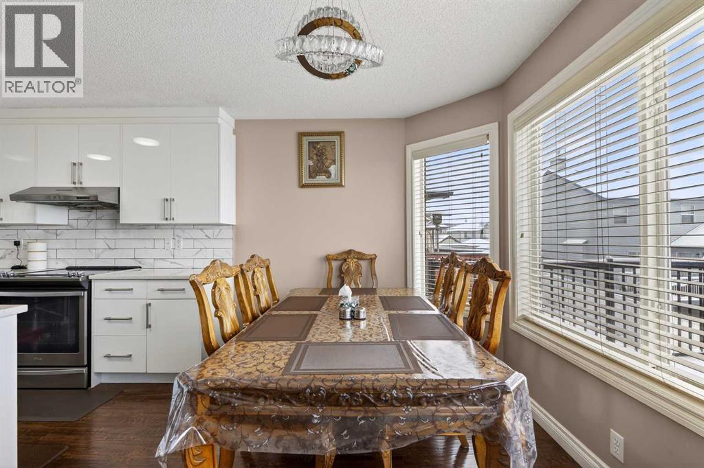 Single Family House for Sale in  Evansmeade Circle N Evanston Calgary 