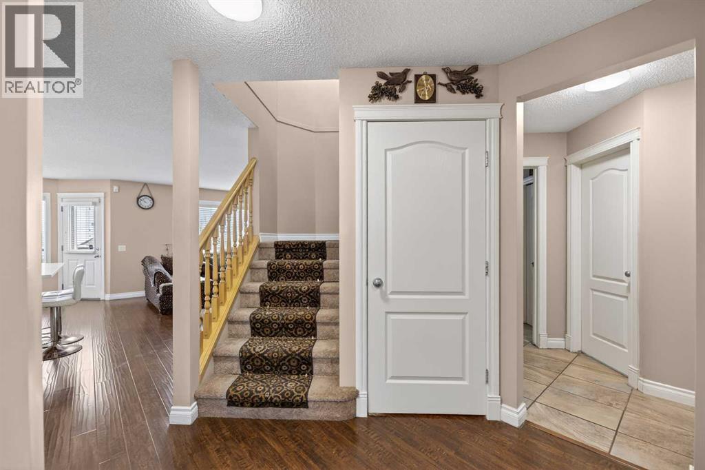 Single Family House for Sale in  Evansmeade Circle N Evanston Calgary 