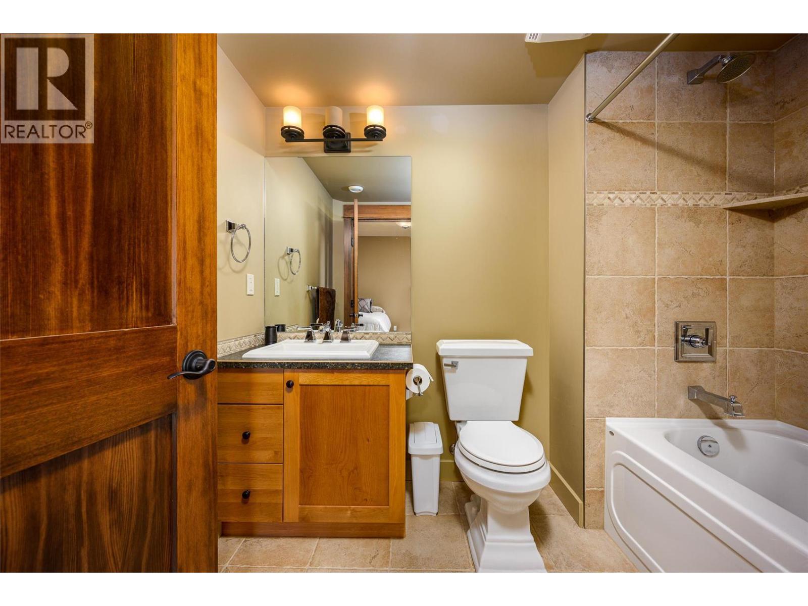 #4 27 BIRDIE LAKE DRIVE - 32