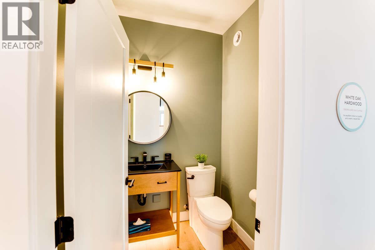  278 Summer Wood Drive, Kelowna