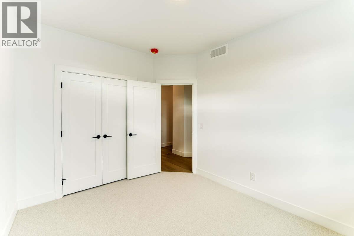  278 Summer Wood Drive, Kelowna