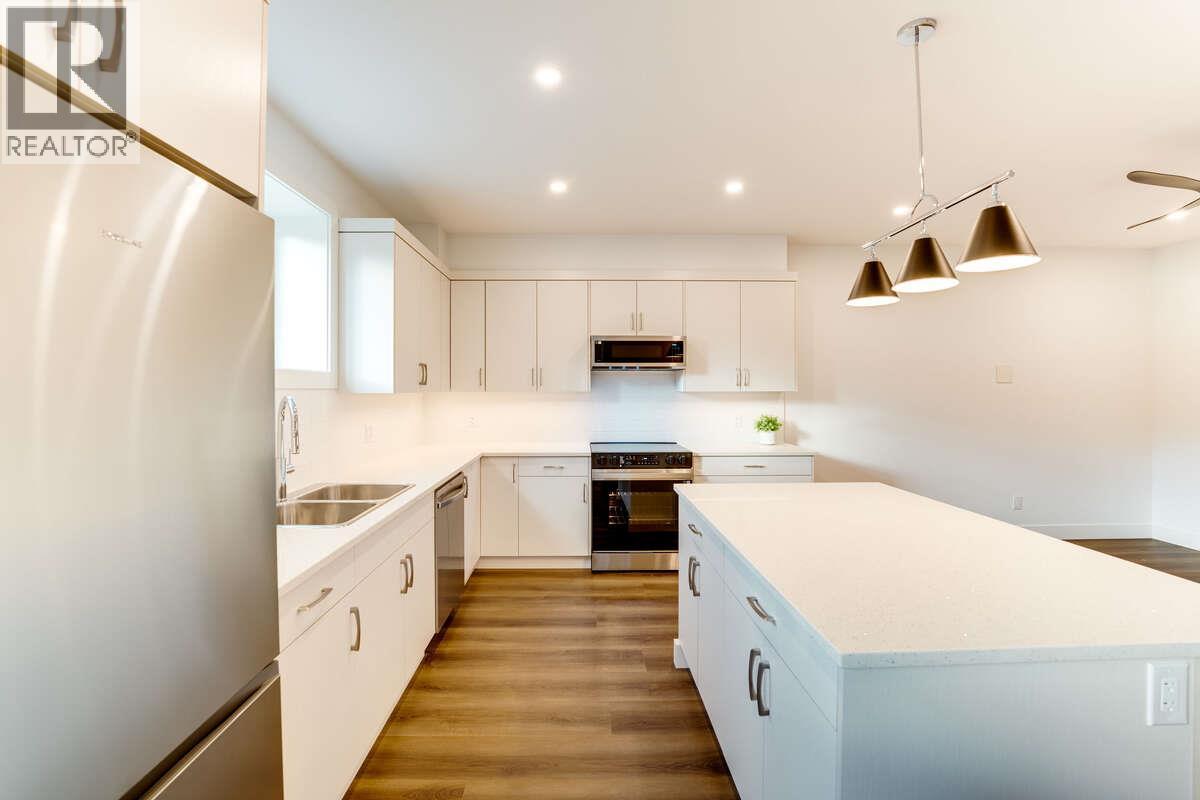  278 Summer Wood Drive, Kelowna