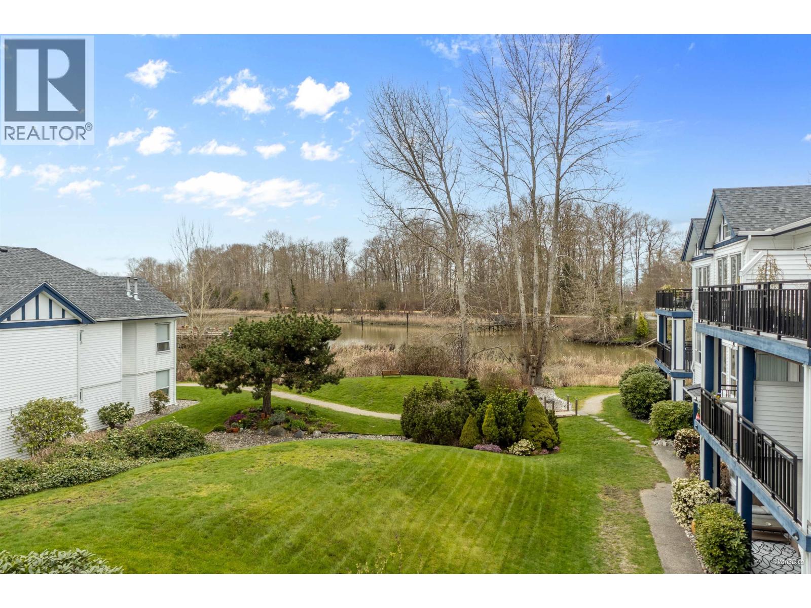 #308-4955 RIVER Road, Delta