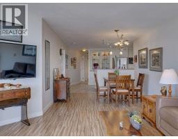 205 5470 Inlet Avenue, Sechelt, BC V7Z0H4 Photo 13