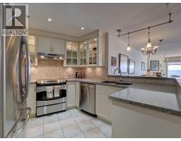 205 5470 Inlet Avenue, Sechelt, BC V7Z0H4 Photo 16