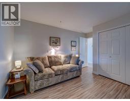205 5470 Inlet Avenue, Sechelt, BC V7Z0H4 Photo 24