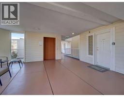 205 5470 Inlet Avenue, Sechelt, BC V7Z0H4 Photo 30
