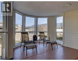 205 5470 Inlet Avenue, Sechelt, BC V7Z0H4 Photo 31