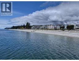 205 5470 Inlet Avenue, Sechelt, BC V7Z0H4 Photo 37