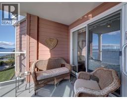 205 5470 Inlet Avenue, Sechelt, BC V7Z0H4 Photo 8