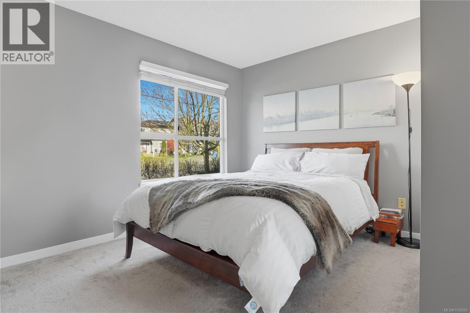 #207 1055 HILLSIDE AVE - 13