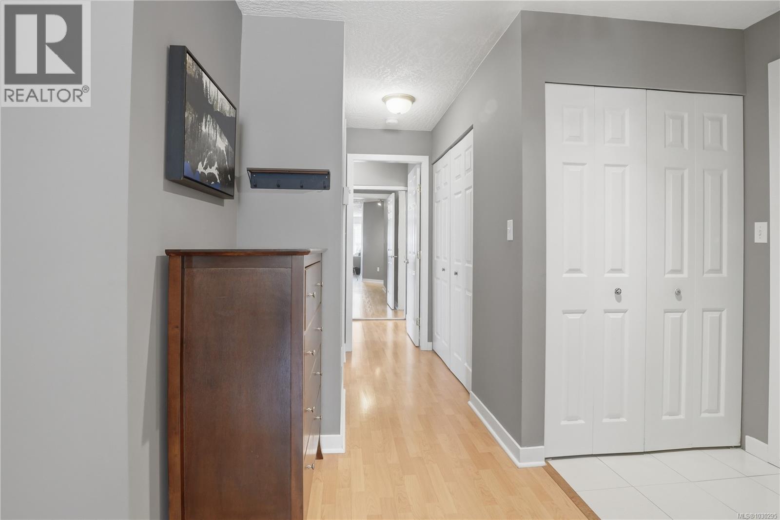 #207 1055 HILLSIDE AVE - 30