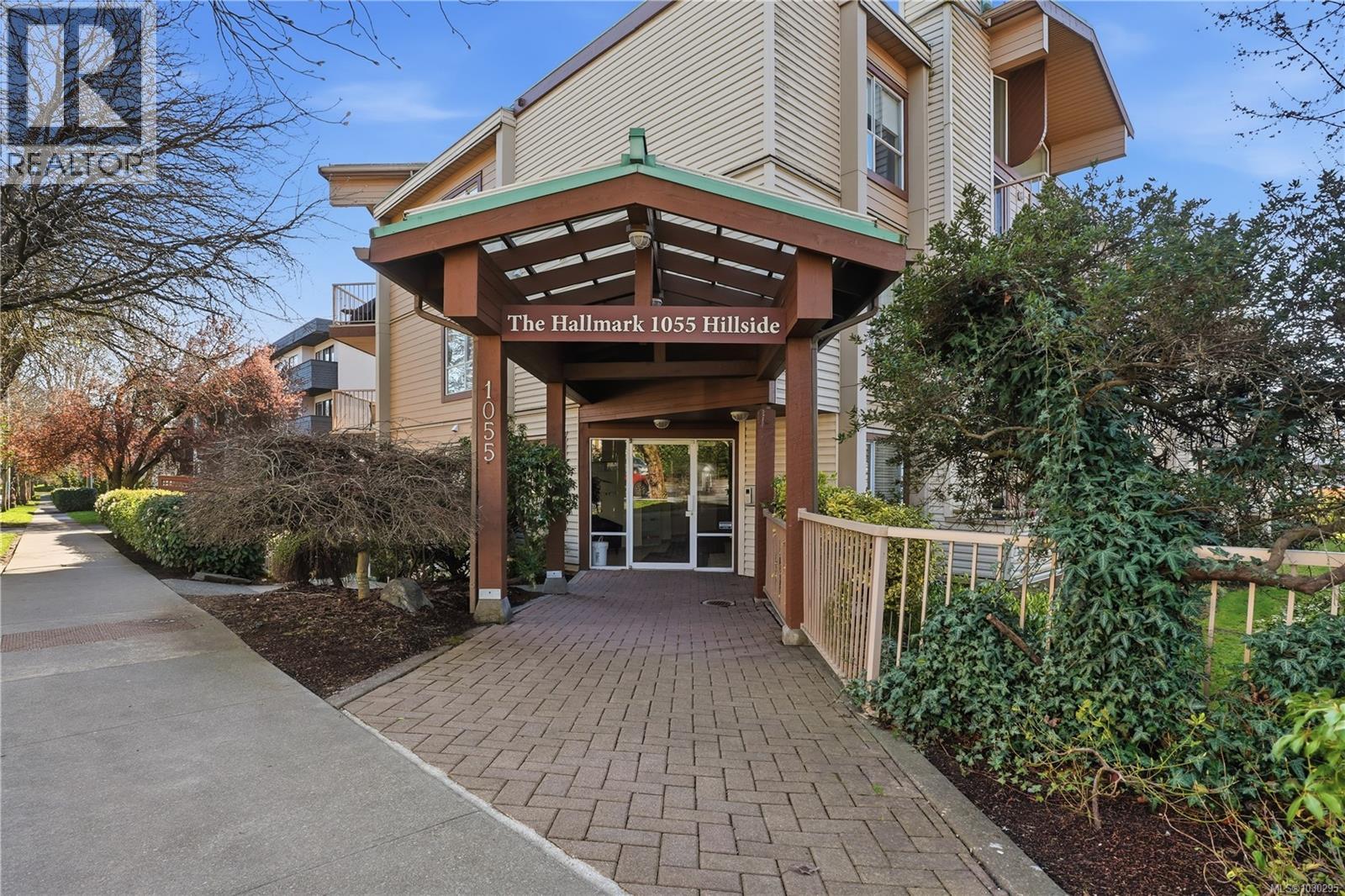 #207 1055 HILLSIDE AVE - 35