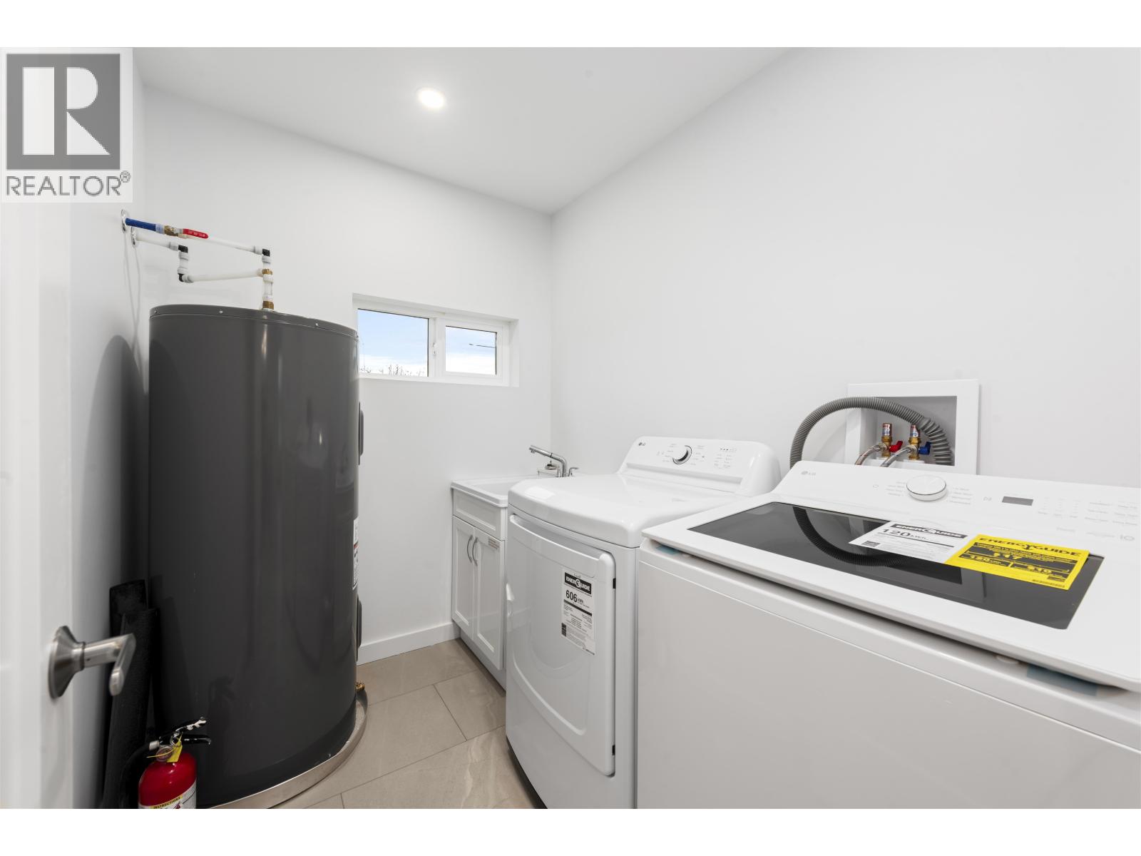 6911 GRAYBAR ROAD, Richmond