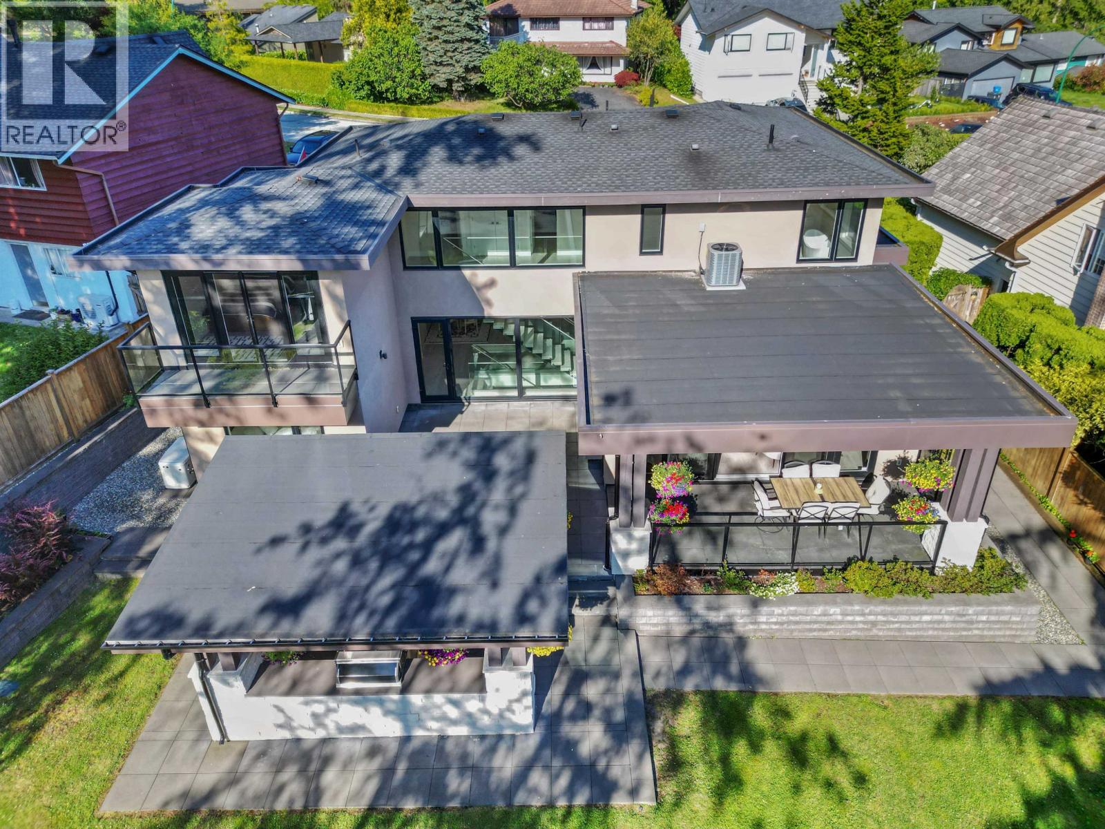 5199 CLIFFRIDGE AVENUE, North Vancouver