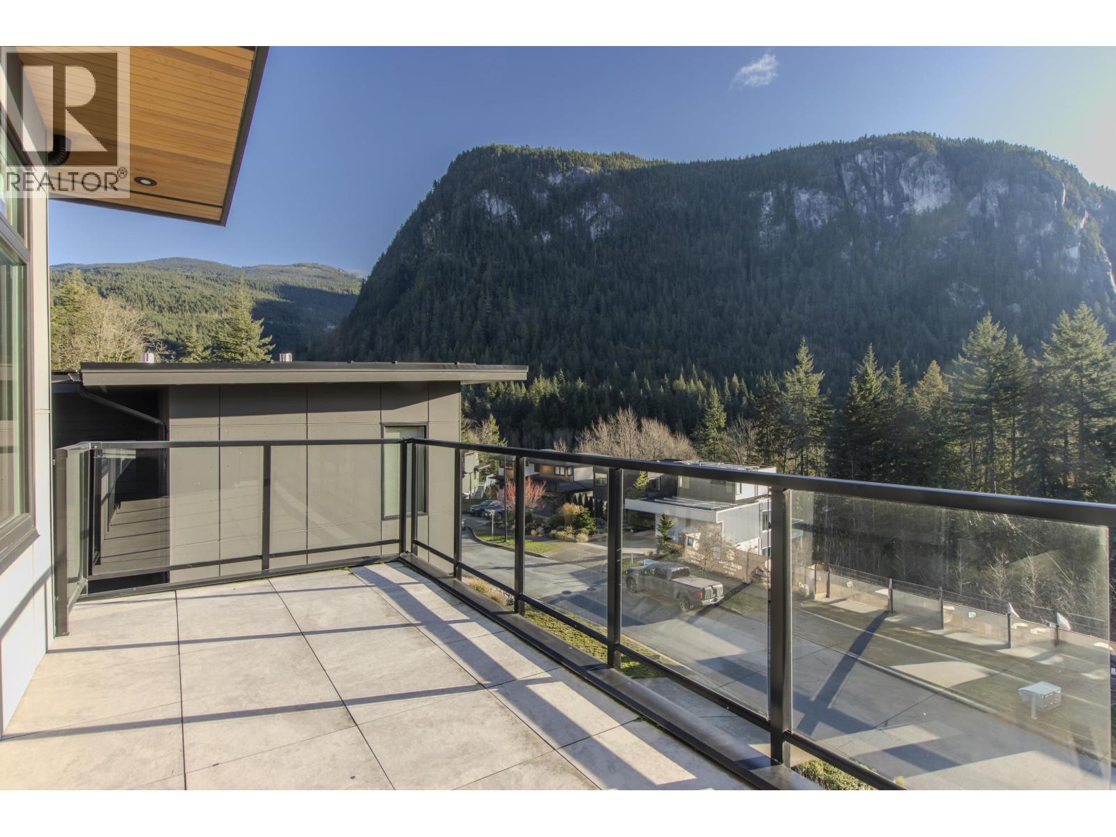 2237 WINDSAIL PLACE, Squamish