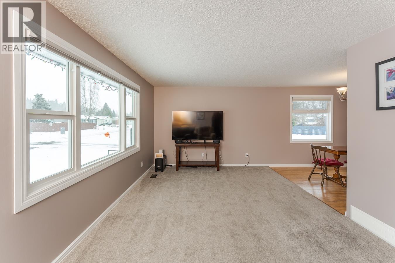 5904 OXFORD PLACE - 7