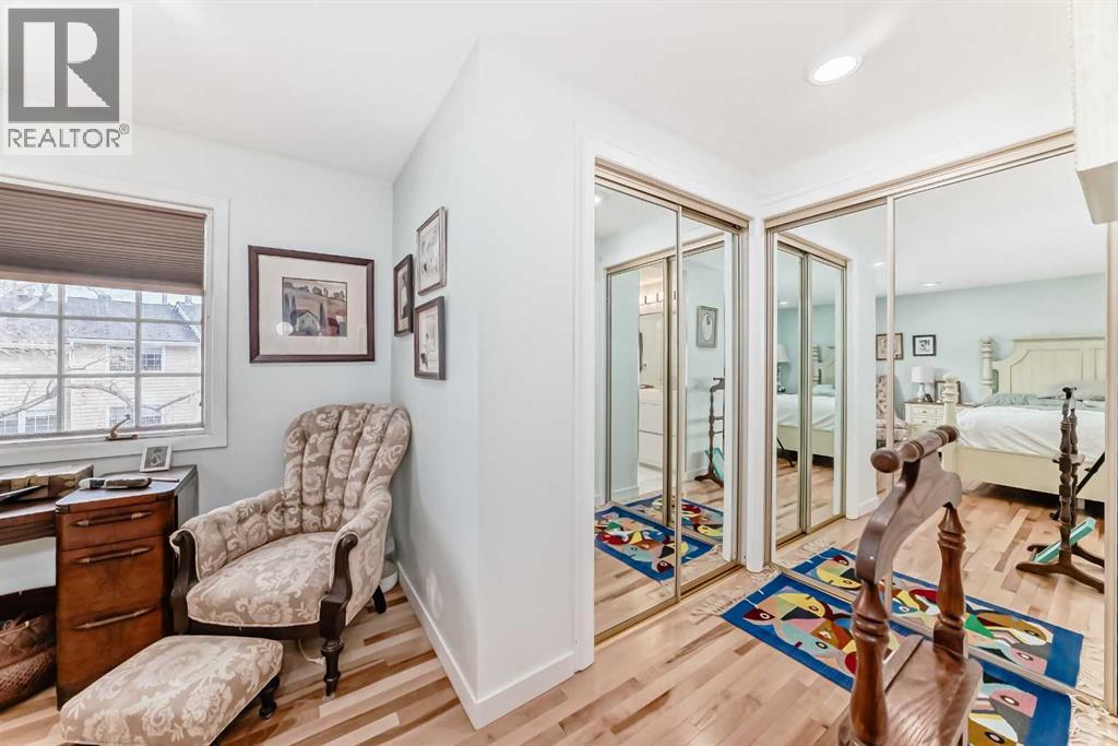 Single Family House 4 Level for Sale in  Point Mckay Gardens NW Point McKay Calgary 