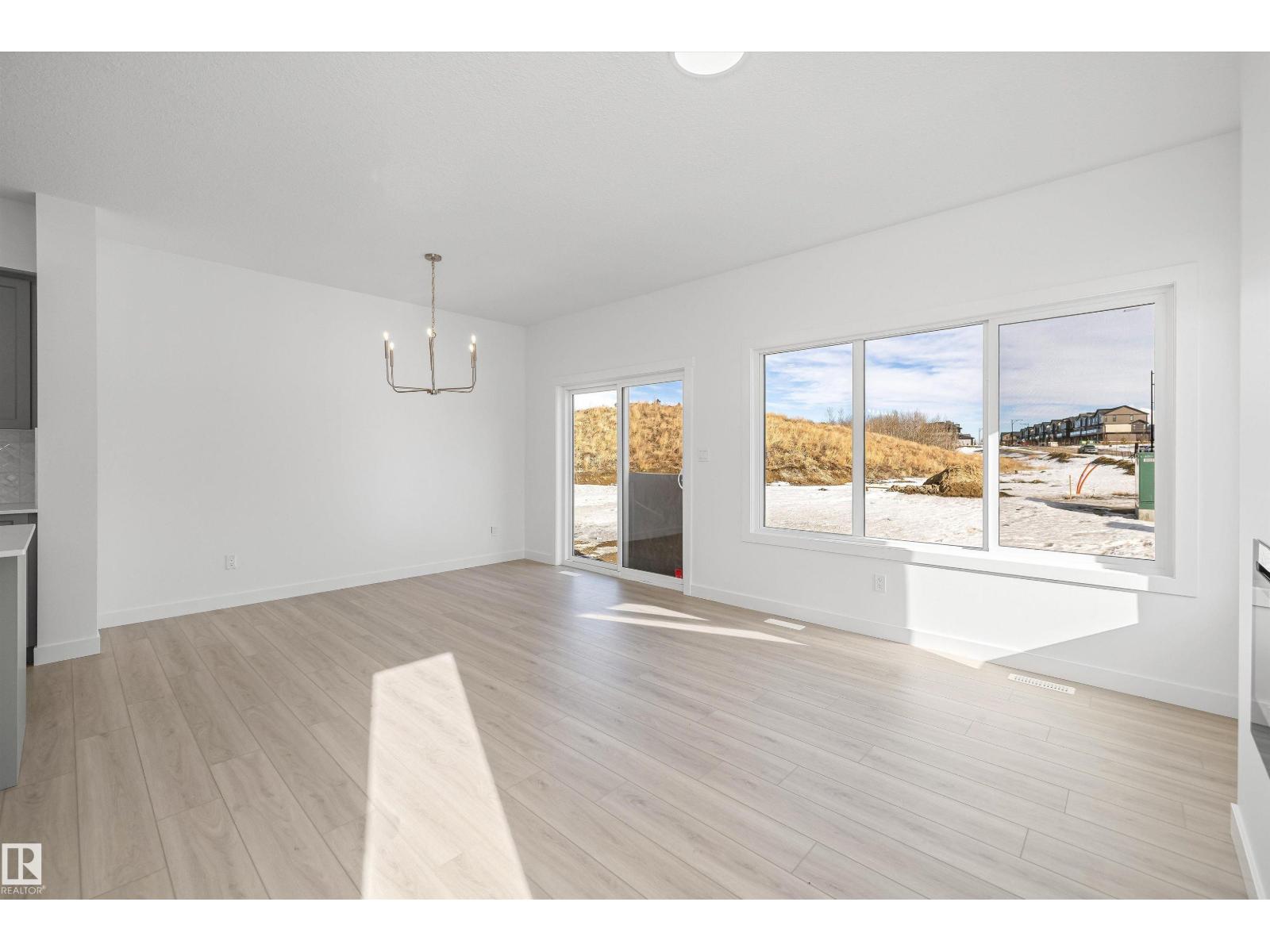 4503 Warbler LO NW - 21