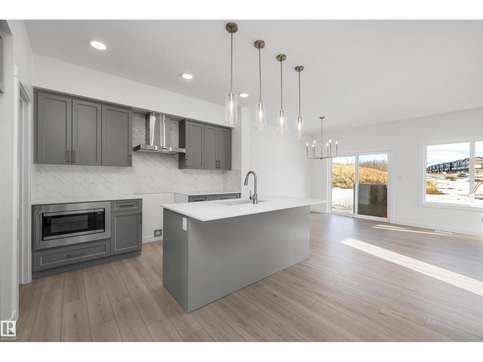 4503 Warbler LO NW - 9