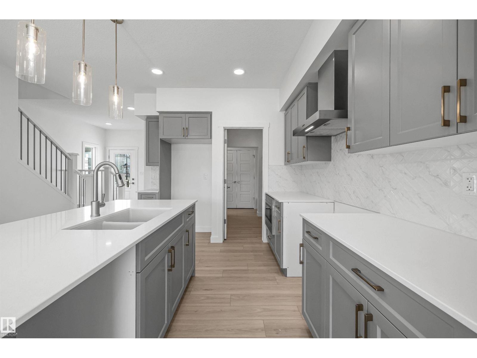 4503 Warbler LO NW - 14