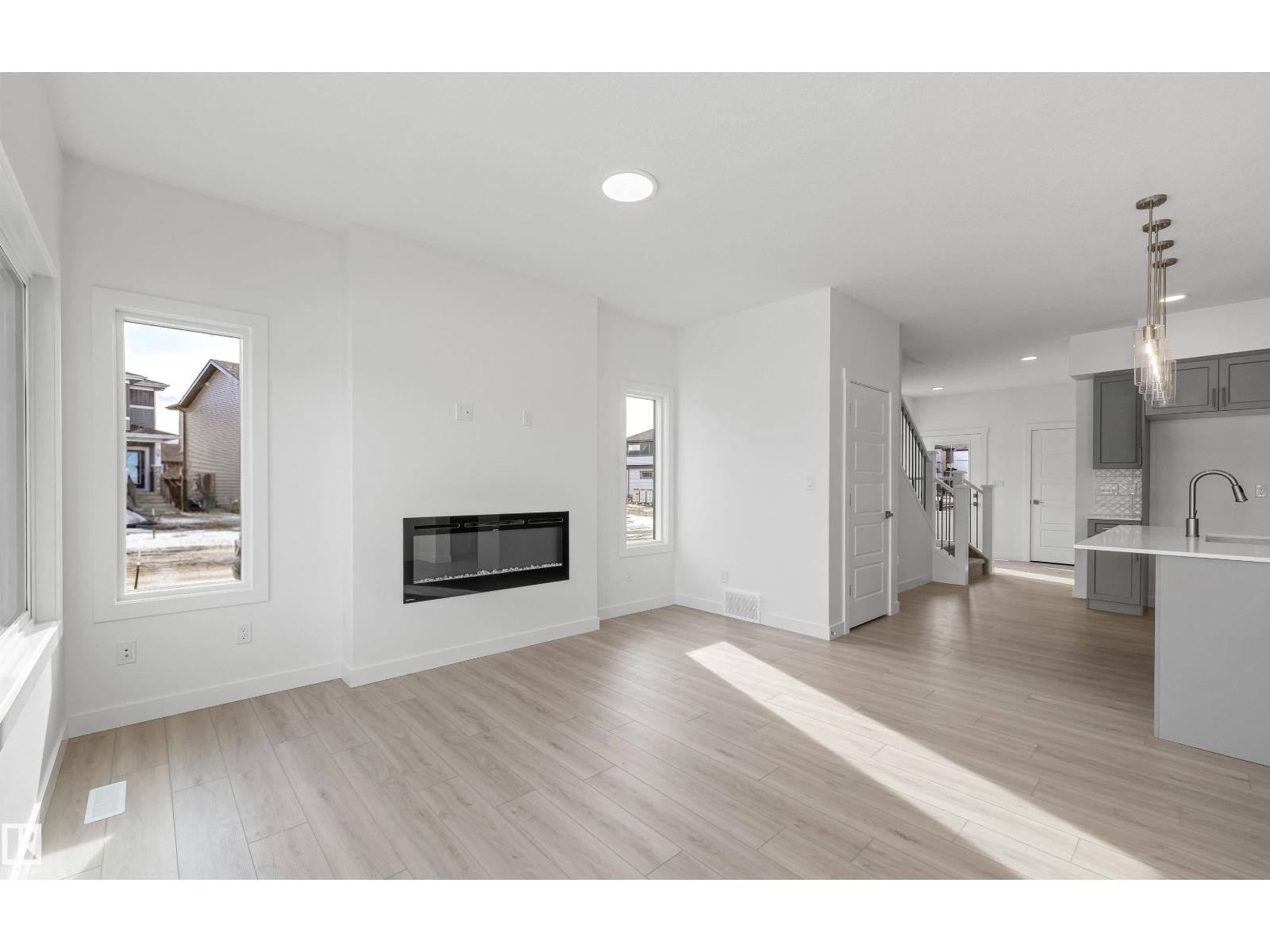 4503 Warbler LO NW - 19