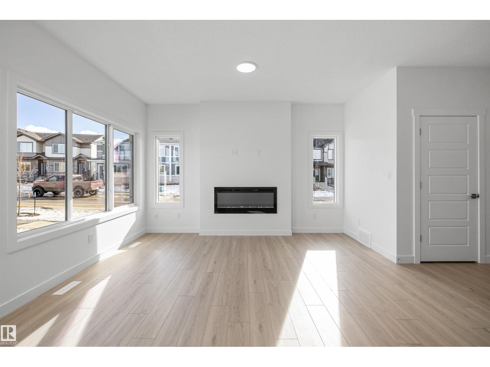 4503 Warbler LO NW - 17