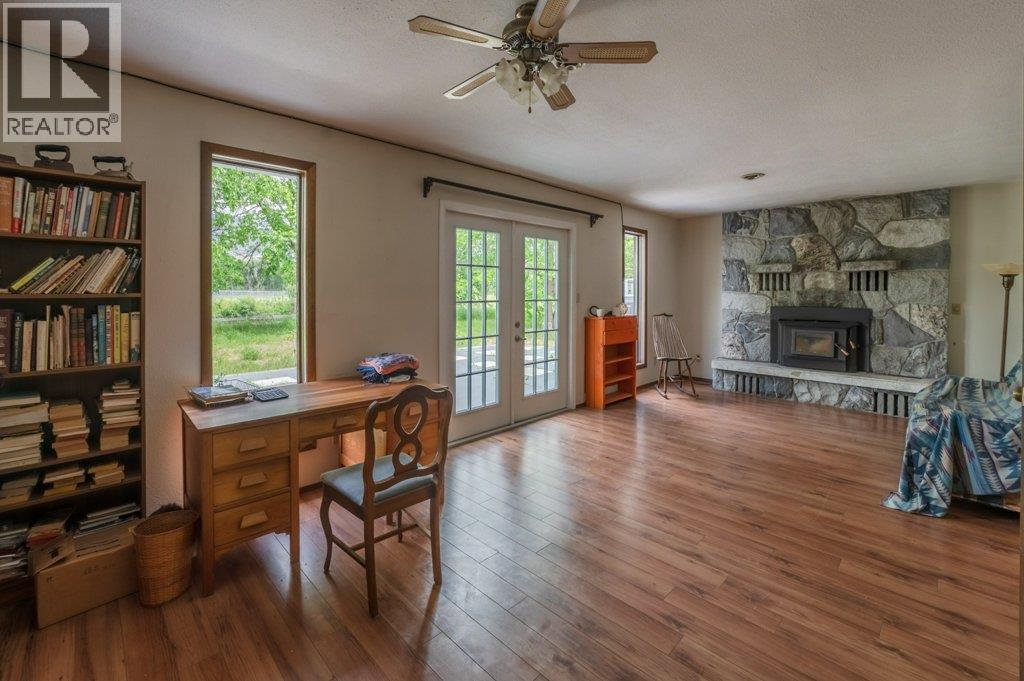  294 ROAD 18 Road, Oliver