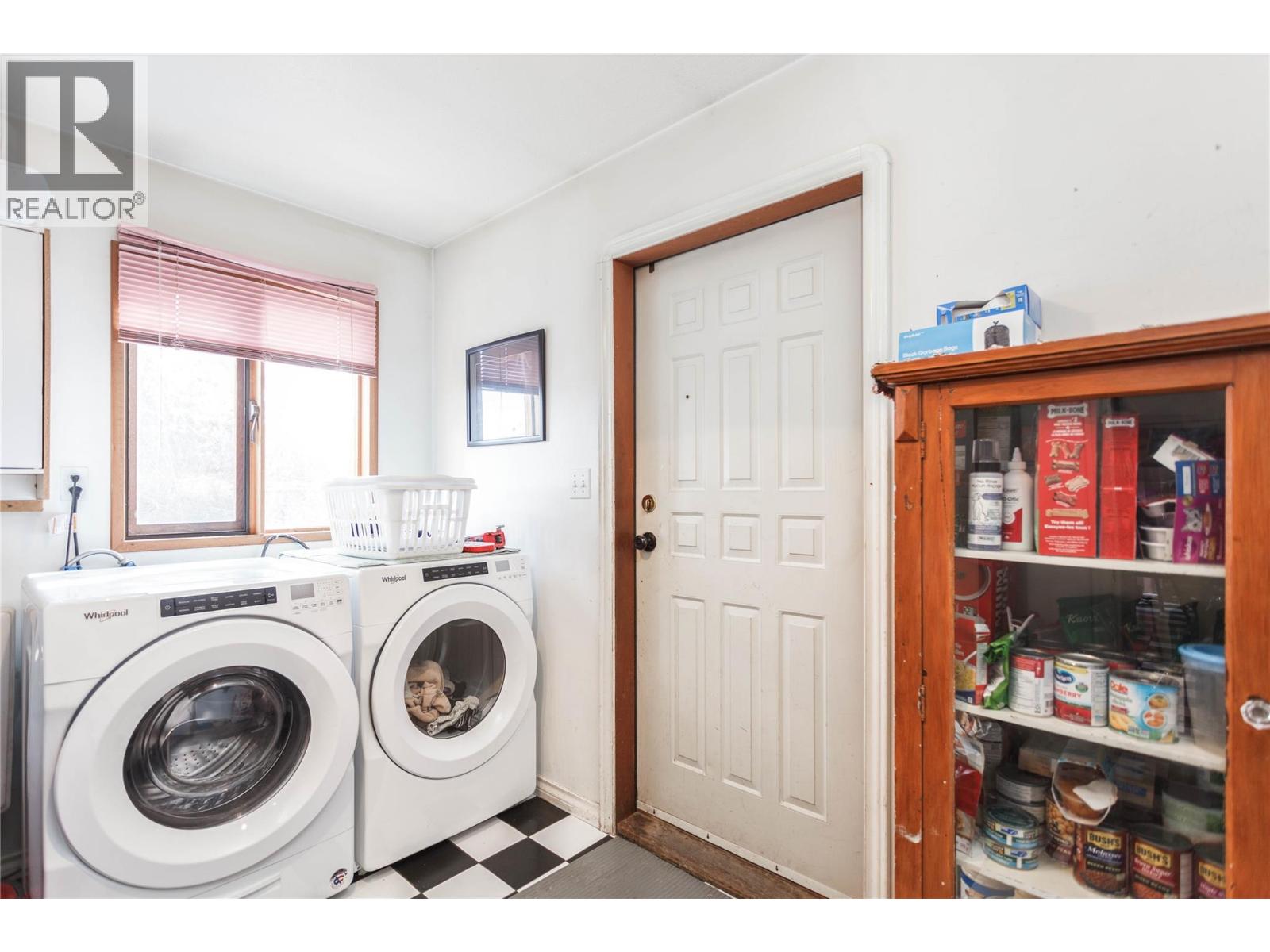 164 CLIFFVIEW DRIVE - 12