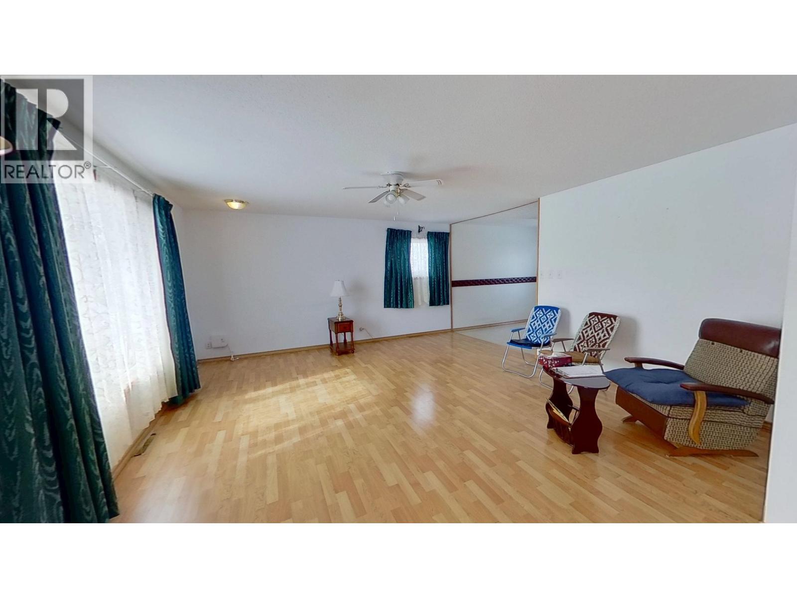 8112-8116 95 AVENUE - Image 3