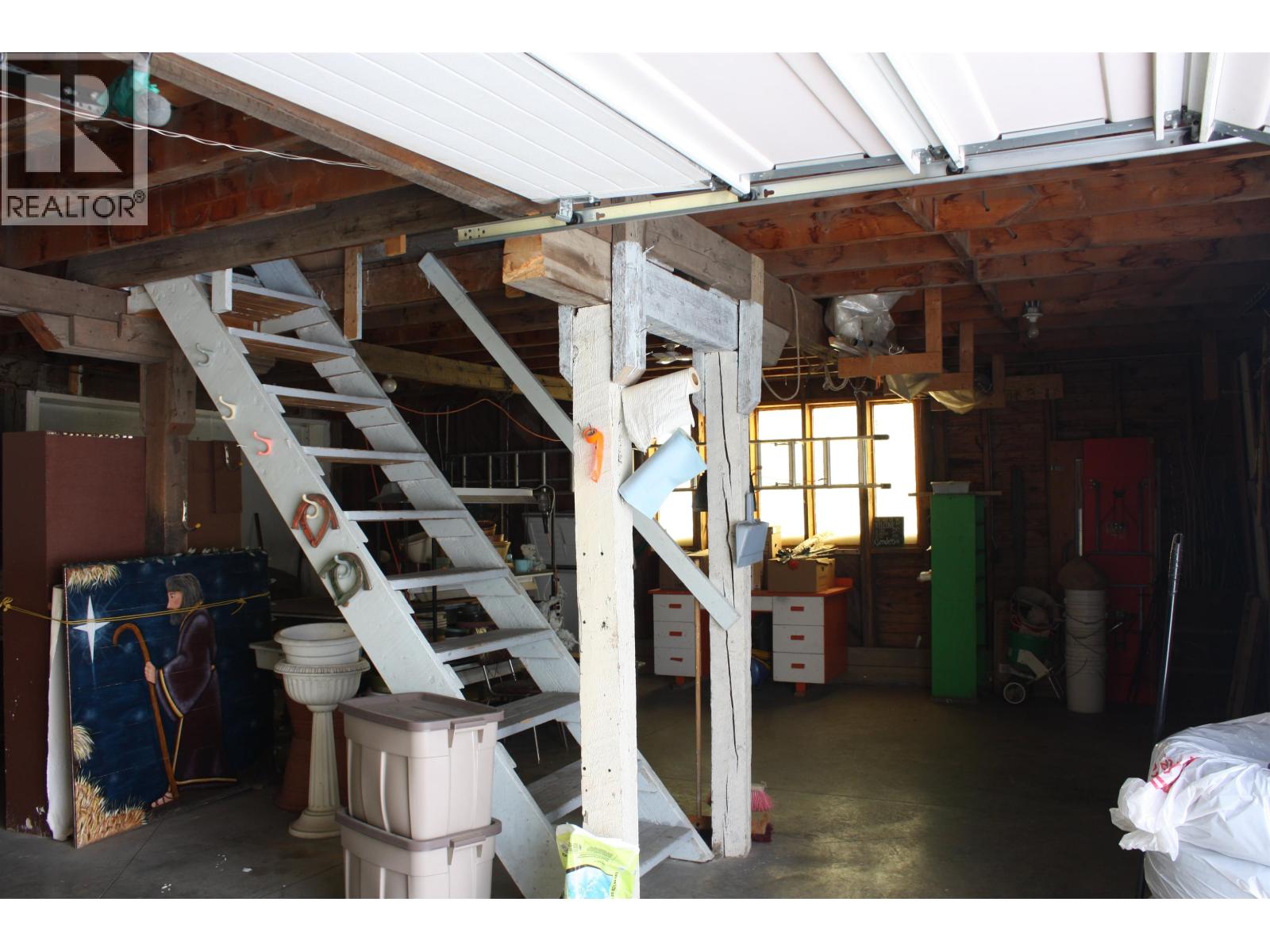 8112-8116 95 AVENUE - 33