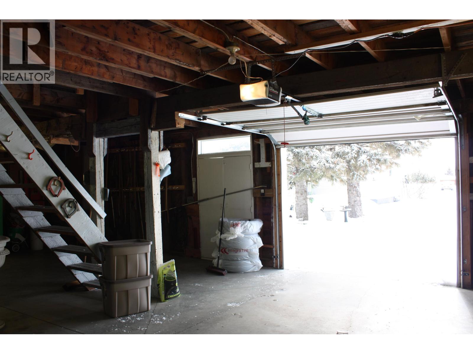 8112-8116 95 AVENUE - 32