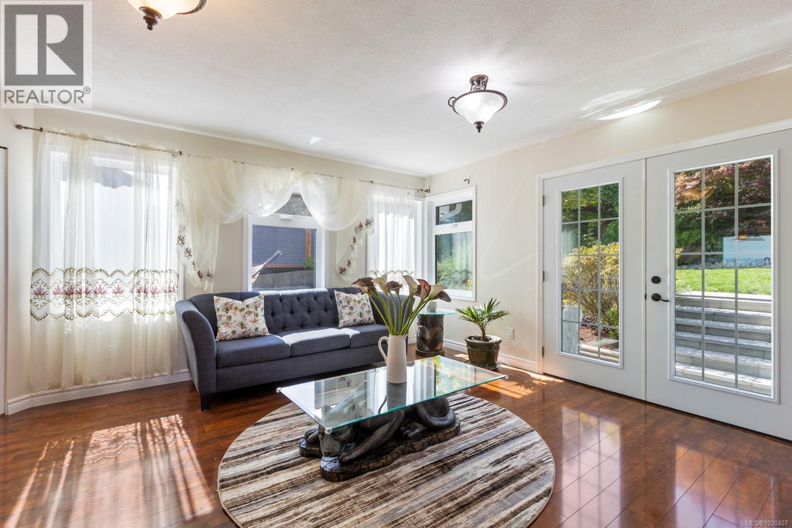 392 CARNEGIE ST - 13