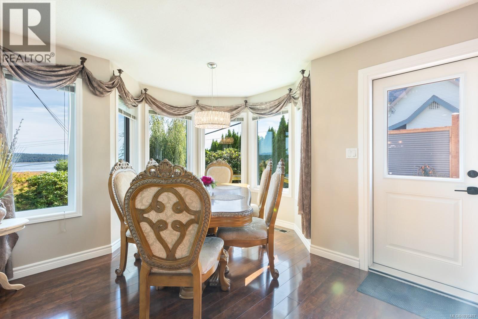 392 Carnegie St - 46