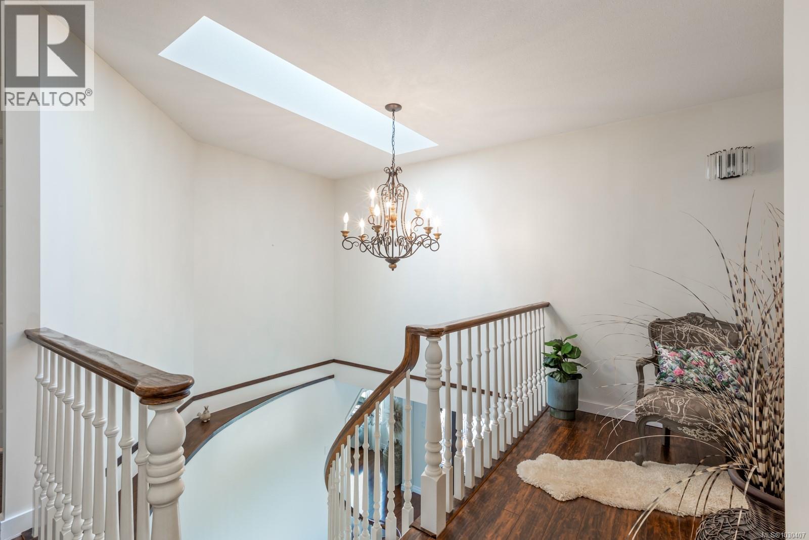 392 CARNEGIE ST - 51