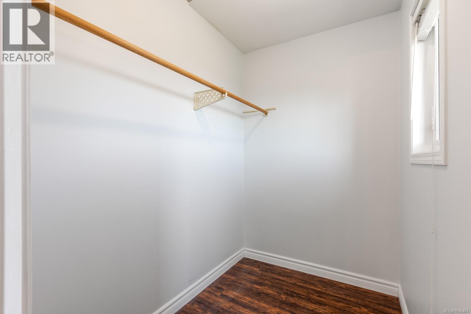 392 CARNEGIE ST - 54