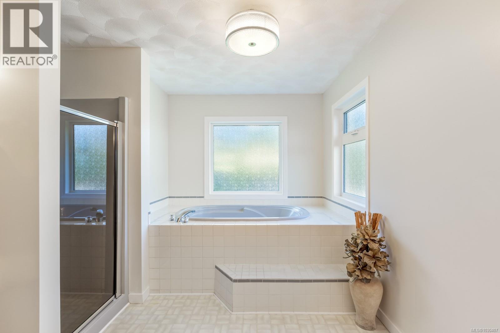 392 Carnegie St - 59
