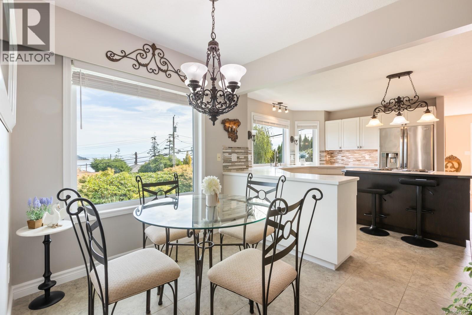 392 Carnegie St - 9