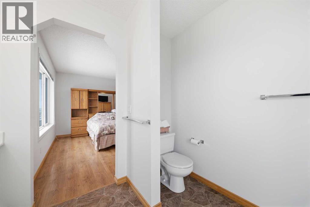 Single Family House for Sale in  Hidden Hills Terrace NW Hidden Valley Calgary 