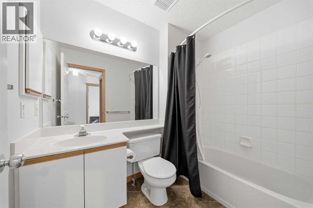 Single Family House for Sale in  Hidden Hills Terrace NW Hidden Valley Calgary 