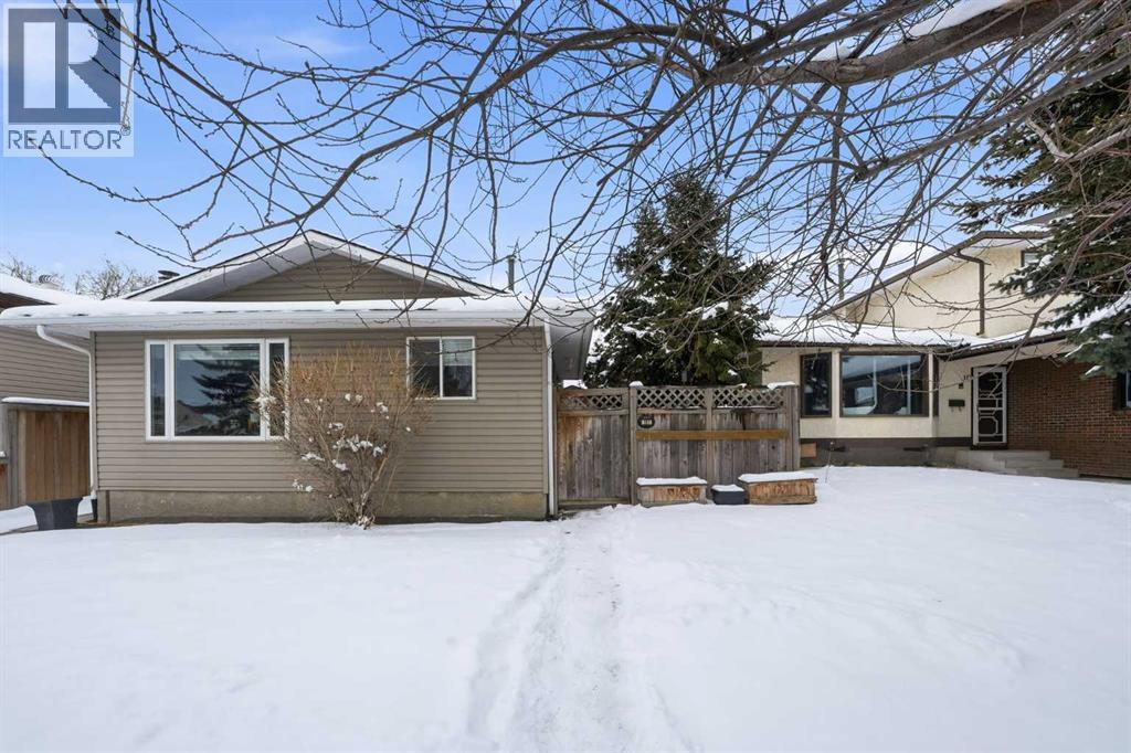 Single Family House 4 Level for Sale in  Templevale Place NE Temple Calgary 